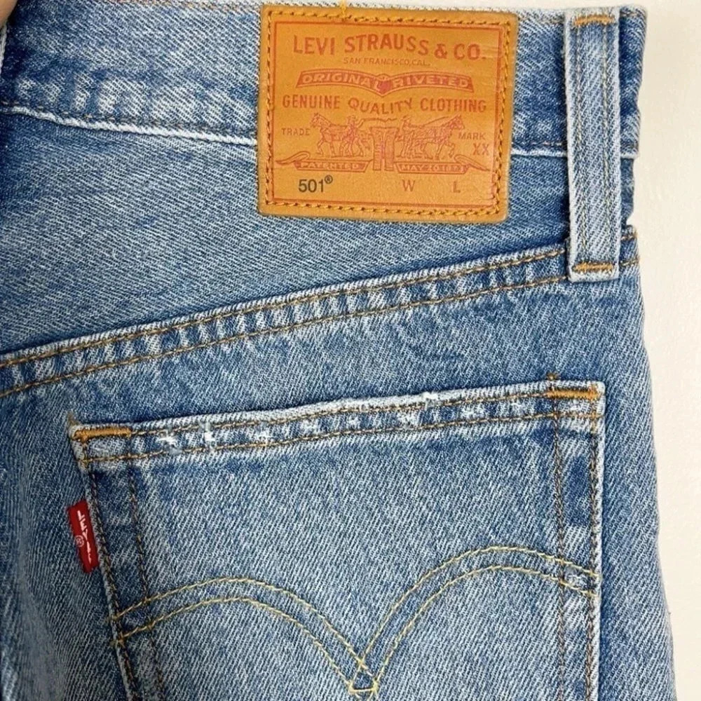 Levi's 501 Premium Women's Jeans  Short - Picture 12 of 13